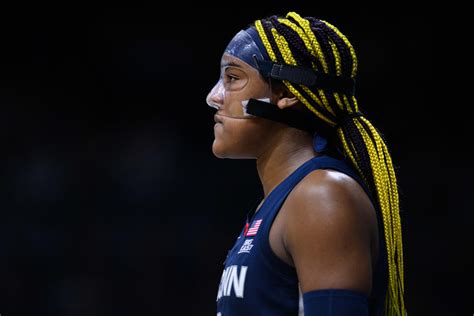 edwards uconn injury|aaliyah edwards injury update.